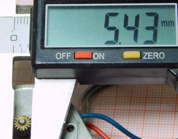 Двигатель 24 В, 50 Гц, редуктор 250 об/мин [0A6]3