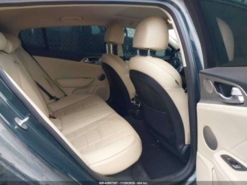 Kia Stinger 2023 Kia Stinger 2023 r., 3,3 GT2 AWD 3.3 Benzyna 368KM, zdjęcie 9