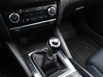Mazda 6 III Kombi Facelifting 2.0 SKYACTIV-G 145KM 2016 Mazda 6 2.0 Skyactiv-G, Salon Polska, Klima, zdjęcie 12