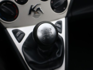 Ford Ka III 1.2 Duratec 69KM 2009 Ford Ka 1.2 i, Salon Polska, Klima, zdjęcie 12