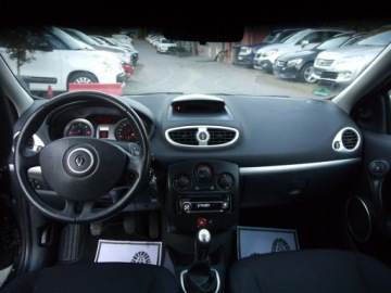 Renault Clio III Hatchback 5d 1.5 dCi 86KM 2006 Renault Clio klima Stan b.dobry bez rdzy i korozji, zdjęcie 15