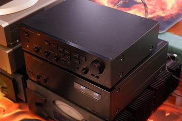 Стерео предусилитель Luxman C-383