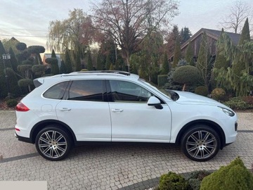 Porsche Cayenne II SUV Facelifting 3.6 300KM 2017 Porsche Cayenne Tiptronic S 3.6 Benzyna 300KM 4x4 2017r, zdjęcie 21