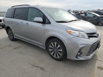 Toyota Sienna III 2018 Toyota Sienna xle, 2018r., 4x4, 3.5L, zdjęcie 1