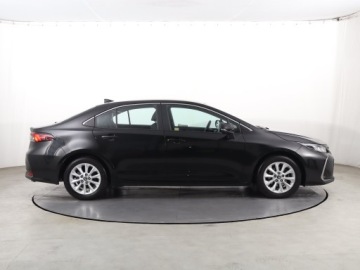 Toyota Corolla XII Sedan 1.5 VVT-i 125KM 2022 Toyota Corolla 1.5 VVT-i, Salon Polska, zdjęcie 5