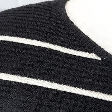 Sweter luźny czarny w paski EDC XS