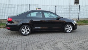 Volkswagen Jetta VI Sedan 1.2 TSI 105KM 2012 Volkswagen Jetta NIEMIECKA LIMUZYNA ZA NIEWIELKIE PIENIADZA 1.2 Benzyna, zdjęcie 5