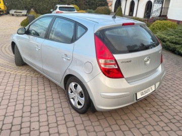 Hyundai i30 I Hatchback 1.4 109KM 2010 Hyundai i30 1.4 109KM Klima 4szyby 1- reka Sprawdz 1.4 Benzyna 109KM, zdjęcie 10