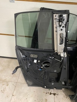 BMW I3 DVEŘE LEVÝ ZADNÍ C4W