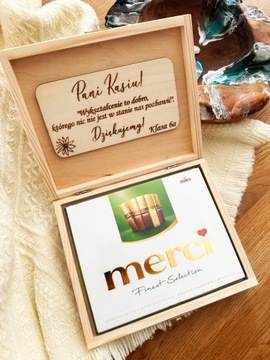 ДЕРЕВЯННАЯ ШОКОЛАДНАЯ КОРОБКА МЕРСИ ПОДАРОК ​​НА ДЕНЬ УЧИТЕЛЯ КРАСИВАЯ