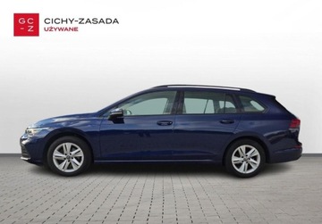 Volkswagen Golf VIII Variant 1.5 TSI 150KM 2021 Volkswagen Golf Variant 1.5 Benzyna 130KM, zdjęcie 1