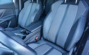 Peugeot 3008 II Plug-In Hybrid Facelifting 1.6 HYBRID 225KM 2023 Peugeot 3008 Peugeot 3008 Allure Pack PHEV 225km 1.6 Hybryda Plug-in 225KM, zdjęcie 26