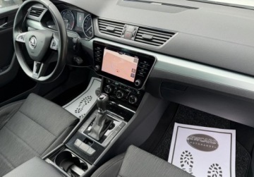 Skoda Superb III Kombi Facelifting 2.0 TDI SCR 150KM 2019 Skoda Superb 2.0 TDI 150km LED DSG ACC Bi-Xenon OPLACONA SmartLink, zdjęcie 16