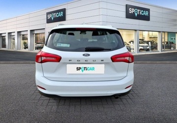 Ford Focus IV Kombi 1.0 EcoBoost 125KM 2019 Ford Focus 1.0 EcoBoost Trend Edition Benzyna 125KM, zdjęcie 4
