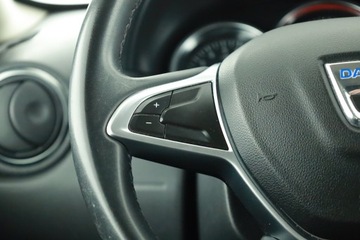 Dacia Duster I SUV Facelifting 1.2 TCe (Euro 6) 125KM 2017 Dacia Duster 1.2 TCe, Navi, Klima, Tempomat, zdjęcie 15