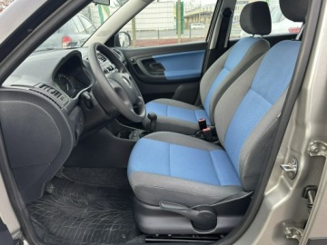 Skoda Fabia II Hatchback 1.2 i HTP 12V 70KM 2007 Škoda Fabia Skoda Fabia 1.2 benzyna/Salon, zdjęcie 10