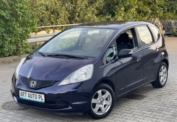 Honda Jazz III 1.4 i-VTEC 100KM 2009 Honda Jazz 1.3 Benzyna 99 Km Klimatyzacja 1.3 Benzyna 99KM