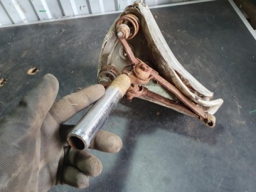 СТАРОЕ АНТИЧНОЕ ВЕЛОСИПЕДЕНИЕ, СЕДЛО, ПРУЖИНЫ