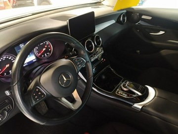 Mercedes GLC C253 SUV 2.0 250 211KM 2019 Mercedes GLC 250 2.0 210KM ,4-Matic,Automat, zdjęcie 3