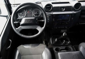 Land Rover Defender III 90 Station Wagon 2.2 TD4 122KM 2013 Land Rover Defender Faktura VAT 23 2.2 Diesel 122KM, zdjęcie 25