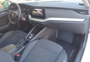 Skoda Octavia IV Liftback 1.5 TSI EVO 150KM 2023 Skoda Octavia Aktywny Tempomat 3 Strefowa Klimatyzacja Lopatki Salon PL A, zdjęcie 9