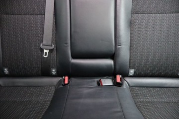 Toyota Auris II Hatchback 5d 1.8 HSD 136KM 2013 Toyota Auris Hybrid, Automat, Skóra, Navi, Klima, zdjęcie 9