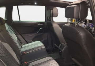 Volkswagen Tiguan II SUV Facelifting 1.5 TSI 150KM 2023 Volkswagen Tiguan VAT 23 R-line 1.5TSI 150KM DSG 2023 r., salon PL, I wl.,, zdjęcie 7