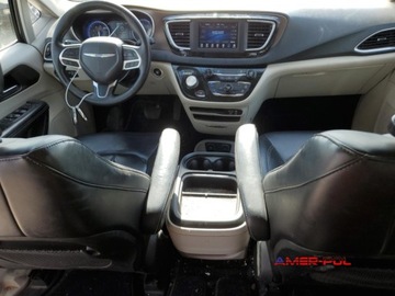 Chrysler Voyager V 2020 Chrysler Voyager 2020 r., 3,6 L LXI 3.6 Benzyna 287KM, zdjęcie 8