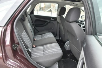 Ford Focus II Hatchback 5d 1.6 Duratec Ti-VCT 115KM 2008 Ford Focus 1.6 BENZYNA 115KM Manual 2008r. Klima, zdjęcie 11