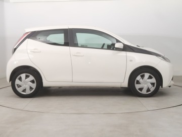 Toyota Aygo II Hatchback 5d 1.0 VVT-i 69KM 2017 Toyota Aygo 1.0 VVT-i, Salon Polska, Serwis ASO, zdjęcie 5