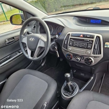 Hyundai i20 I Hatchback 5d Facelifting 1.2 DOHC 85KM 2012 Hyundai i20 Hyundai i20 1.2 Trend 1.2 Benzyna 86KM, zdjęcie 28