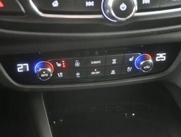 Opel Insignia I Sports Tourer Facelifting 1.6 CDTI Ecotec 136KM 2017 Opel Insignia 1.6 CDTI, Skóra, Navi, Klima, zdjęcie 11