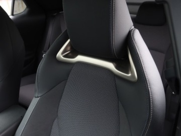 Toyota C-HR II SUV Plug-In 2.0 Hybrid Dynamic Force Plug-in  223KM 2024 Toyota C-HR 2.0 Plug-in, Salon Polska, zdjęcie 15