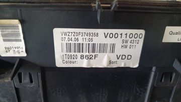 BUDÍKY PŘÍSTROJOVÁ DESKA VW TOURAN 1,9 TDI 1T0920862F