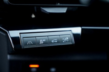 Renault Espace VI SUV 1.2  E-Tech Full Hybrid 200KM 2024 Renault Espace INITIALE PARIS bosse acc SZYBERDACH, zdjęcie 17