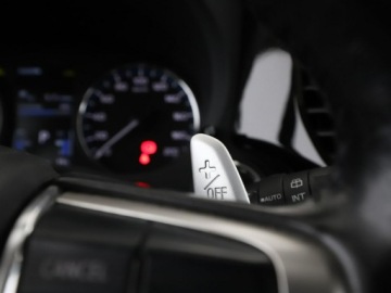 Mitsubishi Outlander III SUV PHEV Facelifting 2017 2.0 203KM 2017 Mitsubishi Outlander PHEV 4x4 automat skóra el., zdjęcie 32