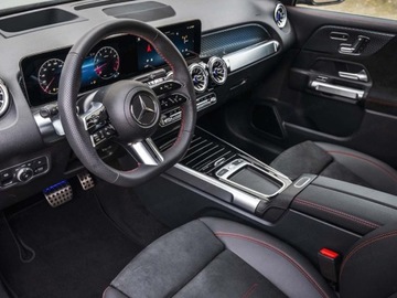 Mercedes GLB SUV Facelifting 2.0 220 190KM 2025 MERCEDES-BENZ GLB 220 4-Matic AMG Line 2.0 (190KM) 2025, zdjęcie 9