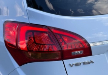 Kia Venga Mikrovan 1.4 DOHC CVVT 90KM 2015 Kia Venga 1.4 90KM Navi Panorama Kamera KEY Bezwypadkowy Dla wymagajacy, zdjęcie 13