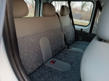 Renault Trafic II Kabina 2.0 dCi 115KM 2014 Renault Trafic 2.0 DCI 115KM 9 osobowy Klima Kamera, zdjęcie 17