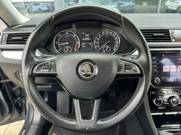 Skoda Superb III Kombi Facelifting 2.0 TDI 190KM 2019 Škoda Superb Skoda Superb Bixenon Grzany fotel, zdjęcie 17