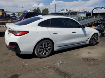 BMW Seria 4 G22-23-26 2022 BMW M4 440XI 2022 3.0l 3.0 Benzyna 382KM, zdjęcie 3