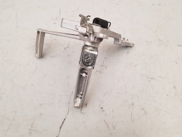 Установить правую переднюю подвеску Suzuki GSXR 600 750 SRAD 96-00