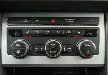 Seat Leon III SC Facelifting 1.4 EcoTSI 150KM 2017 Seat Leon Xcellence Pakiety, ACC, Podgrzewane fotele, Nowe sprzeglo, Salo, zdjęcie 24