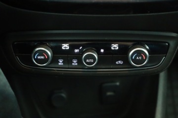 Opel 2019 Opel Crossland 1.2 Turbo, Salon Polska, Klima, zdjęcie 9