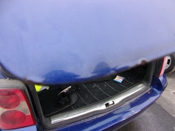 VW Passat B5 lift kombi klapa tył tylna LR5U