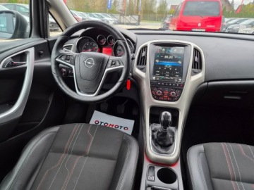 Opel Astra J Sports Tourer 1.4 Turbo ECOTEC 140KM 2012 Opel Astra Sliczna 1.4 b Ful Opcja Bezwypadkowa Zarejestrowana Gwarancja, zdjęcie 20