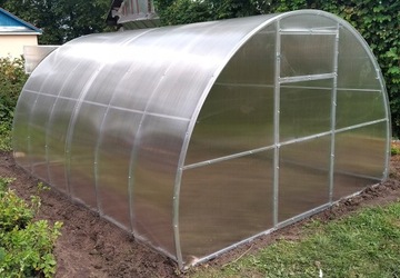 Эстрея тоннель 3х12м из ПОЛИКАРБОНАТА 4мм р20х20мм