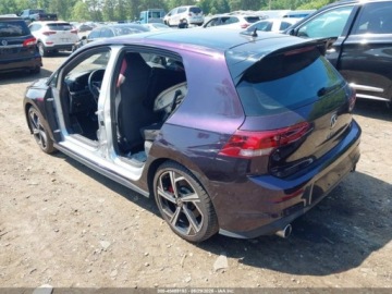 Volkswagen Golf VIII 2024 Volkswagen Golf 2.0t Se 2024 2.0 Benzyna 241KM, zdjęcie 2