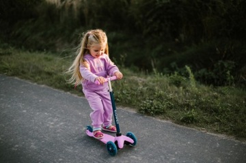 ТРЕХКОЛЕСНЫЙ БАЛАНСОВЫЙ САМОК KIDWELL СО СВЕТОДИОДНЫМИ КОЛЕСАМИ