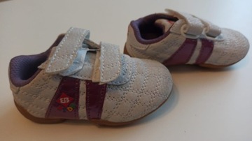 Buty sportowe roz 19 dł.wkładki 13cm antypoślizgowa podeszwa kauczuk